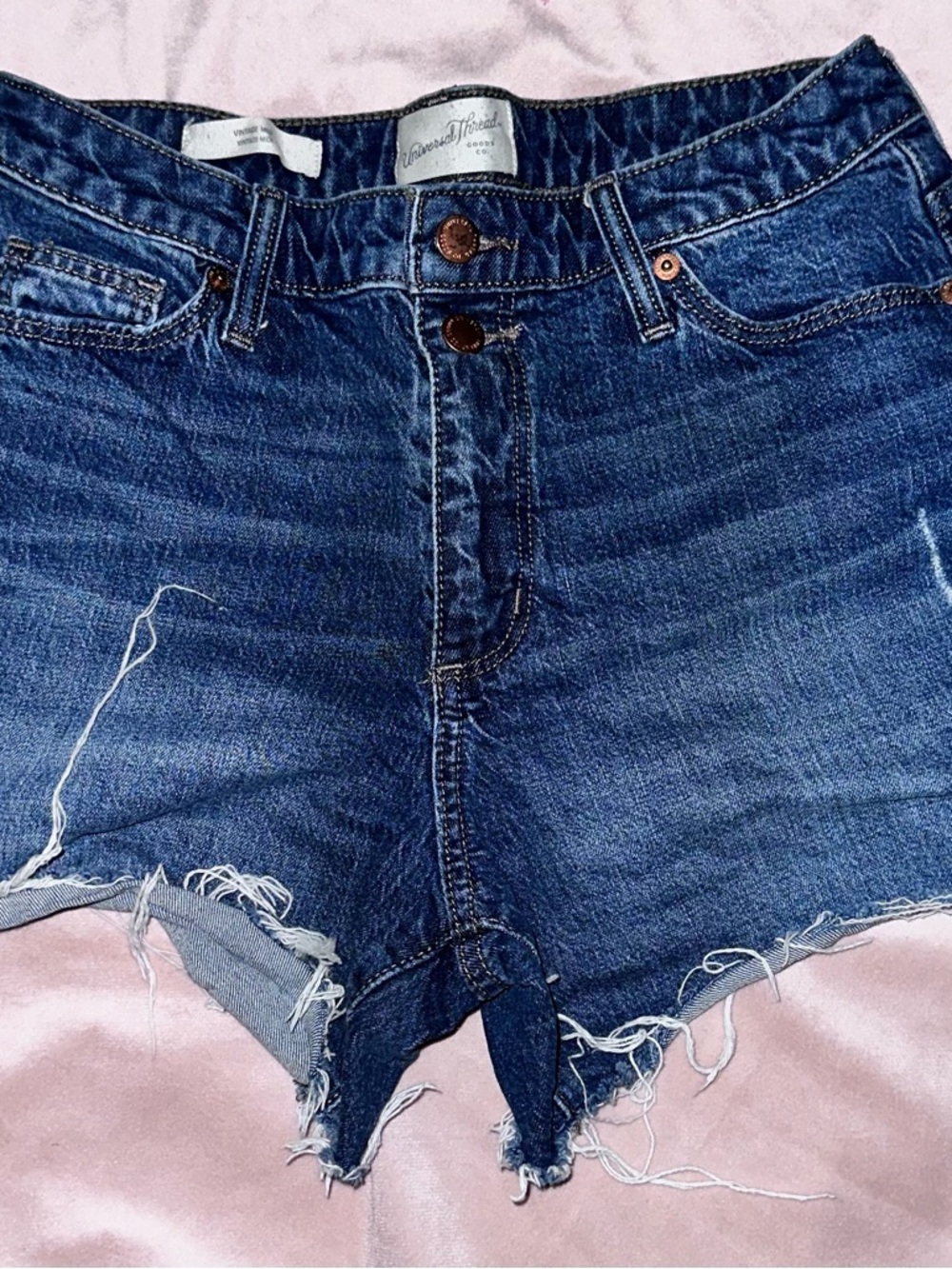 Universal Thread Blue Distressed vintage midi Denim Shorts size 6 gently used